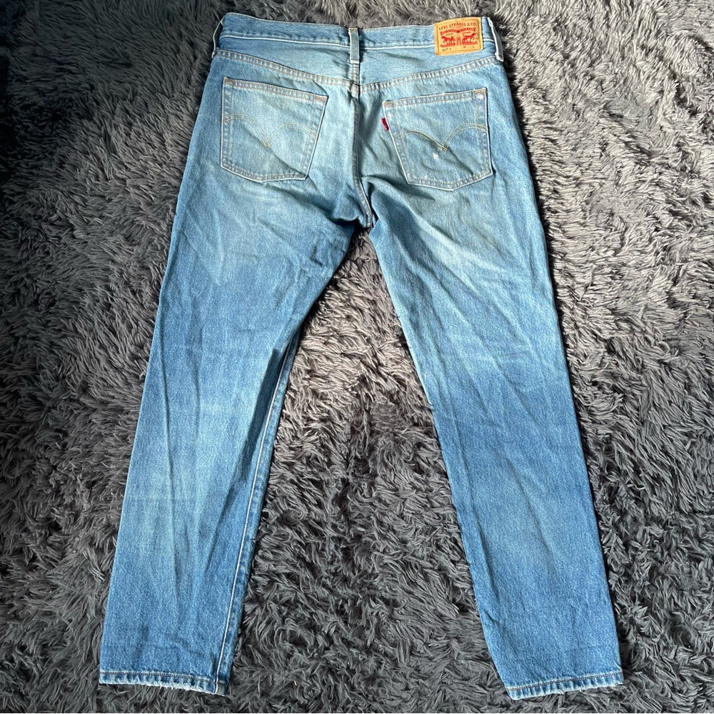 Levi's 501 Blue Straight Button Fly Denim Jeans Iconic Style 32x28 - Picture 3 of 8